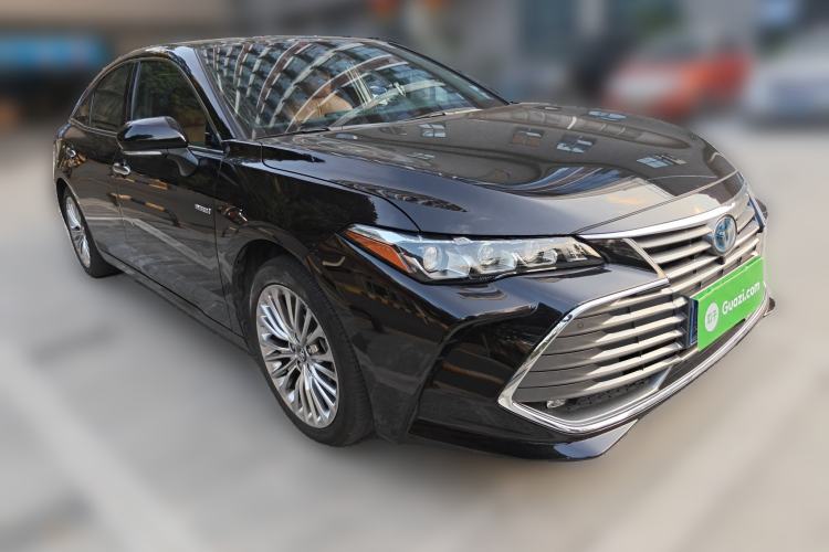 Used Toyota Avalon 2019 Dual-Engine 2.5L Limited Flagship Edition China VI Standard Front Right 45 Deg