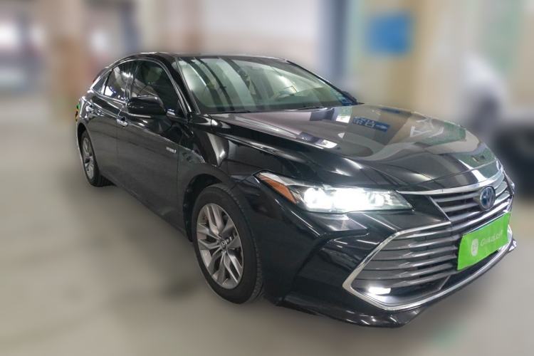 Used Toyota Avalon 2019 Dual-Engine 2.5L Luxury Edition China V Standard Front Right 45 Deg