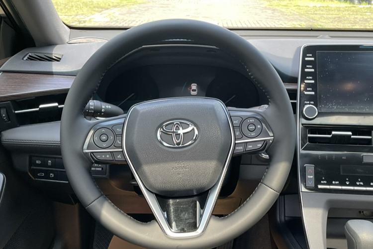 Used Toyota Avalon 2019 2.5L Ambition Version China VI Standard Interior 2