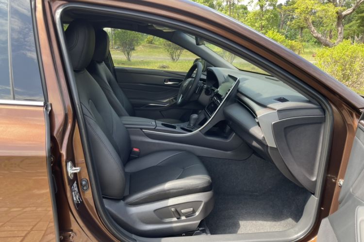 Used Toyota Avalon 2019 2.5L Ambition Version China VI Standard Interior 7
