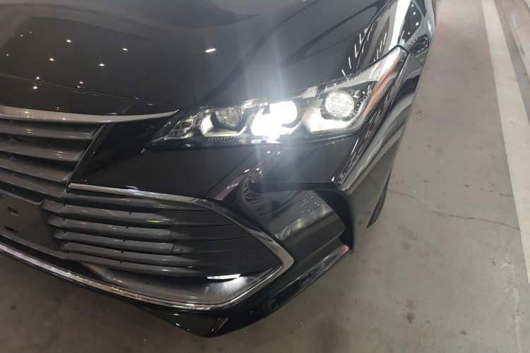 Used Toyota Avalon 2019 Dual-Engine 2.5L Luxury Edition China VI Standard Left Front Headlight