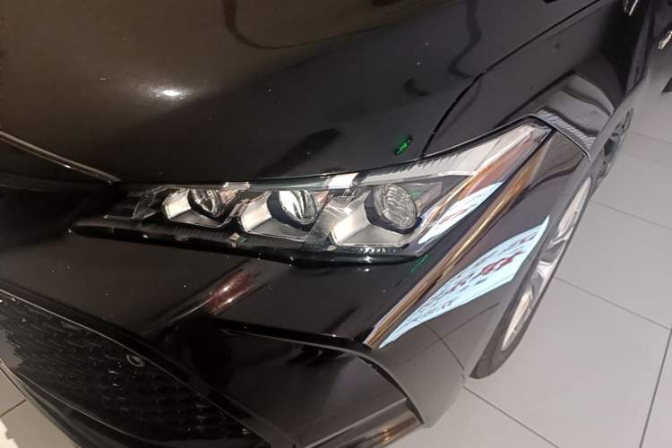 Used Toyota Avalon 2019 Dual-Engine 2.5L Luxury Edition China VI Standard Left Front Headlight