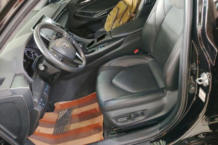 Used Toyota Avalon 2019 Dual-Engine 2.5L Luxury Edition China VI Standard Left Front Seat