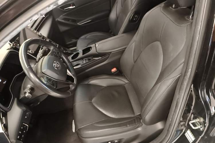 Used Toyota Avalon 2019 Dual-Engine 2.5L Luxury Edition China VI Standard Left Front Seat