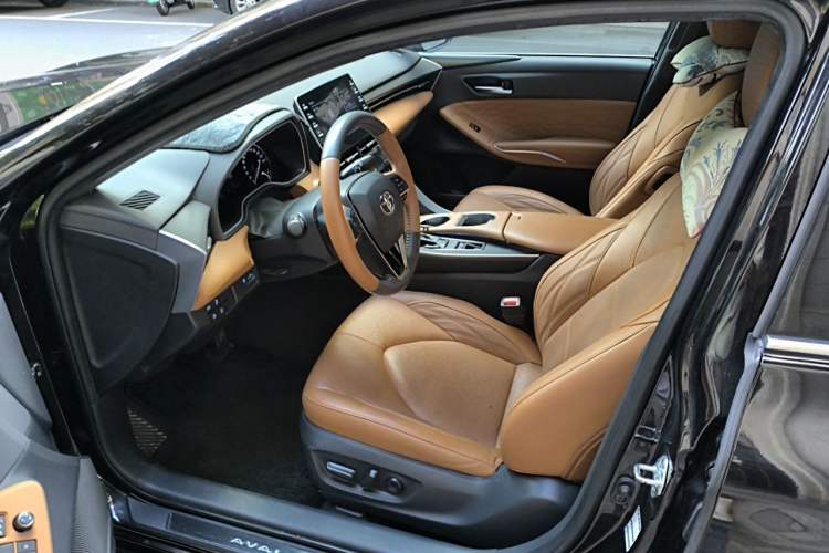 Used Toyota Avalon 2019 Dual-Engine 2.5L XLE Prestige Version China VI Standard Left Front Seat