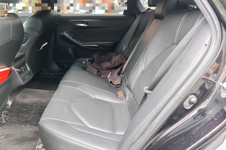 Used Toyota Avalon 2019 2.0L Luxury Edition China VI Standard Left Rear Seat