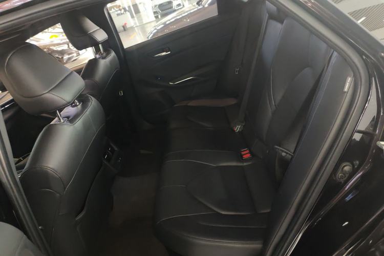 Used Toyota Avalon 2019 Dual-Engine 2.5L Luxury Edition China VI Standard Left Rear Seat