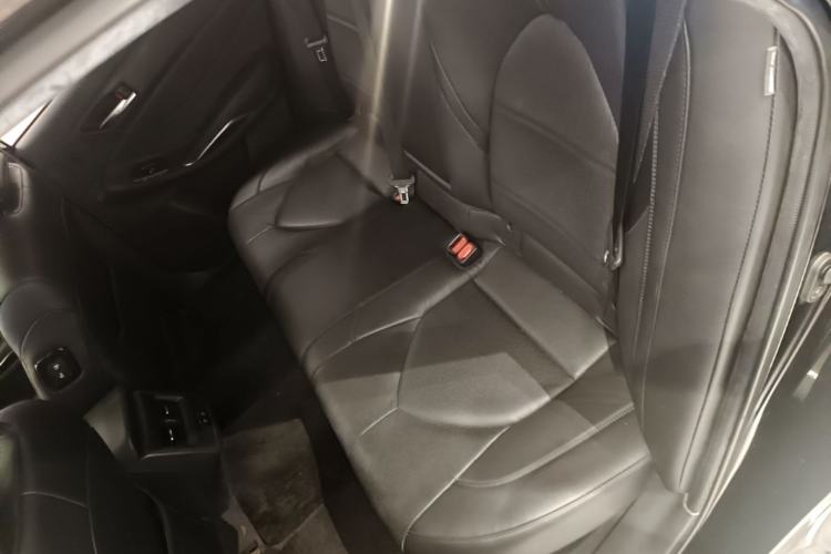Used Toyota Avalon 2019 Dual-Engine 2.5L Luxury Edition China VI Standard Left Rear Seat