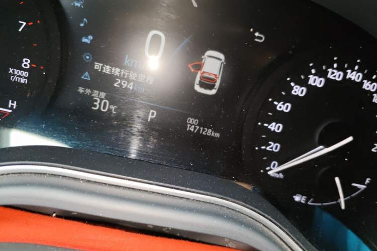 Used Toyota Avalon 2019 2.0L Luxury Edition China VI Standard Odometer Close Up