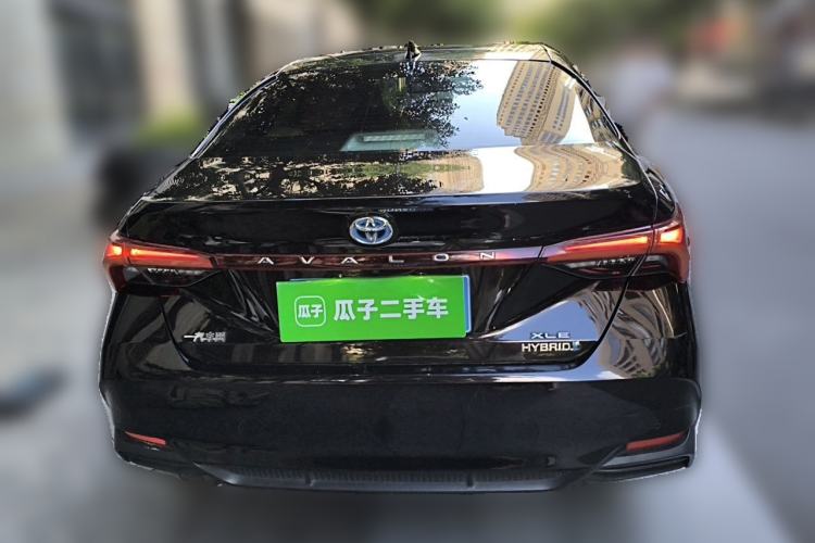 Used Toyota Avalon 2019 Dual-Engine 2.5L XLE Prestige Version China VI Standard Rear