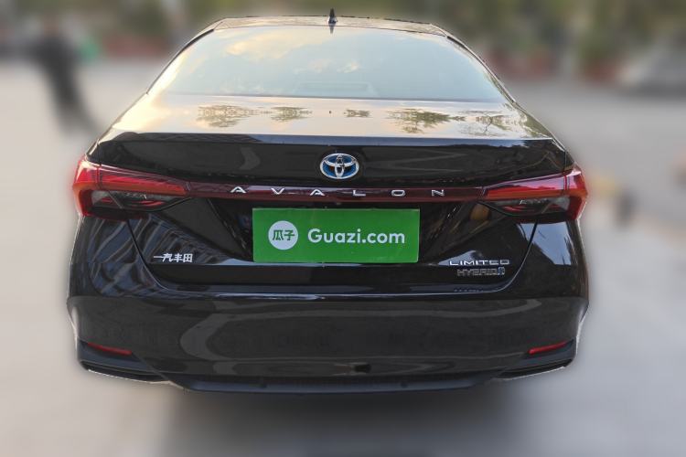 Used Toyota Avalon 2019 Dual-Engine 2.5L Limited Flagship Edition China VI Standard Rear