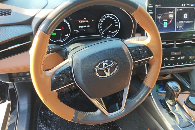 Used Toyota Avalon 2019 Dual-Engine 2.5L Limited Flagship Edition China VI Standard Steering Wheel