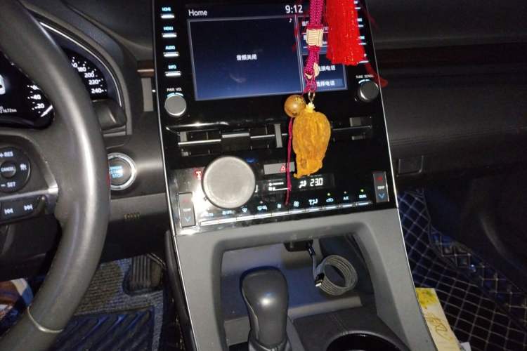 Used Toyota Avalon 2019 2.0L Luxury Edition China VI Standard Audio And AC Panel