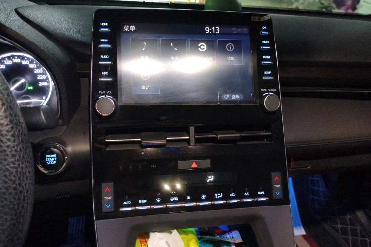 Used Toyota Avalon 2019 2.0L XLE Premium Edition China VI Audio And AC Panel