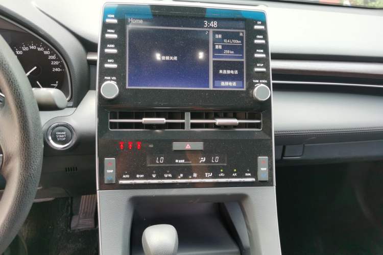 Used Toyota Avalon 2019 2.0L Ambition Edition China VI Audio And AC Panel