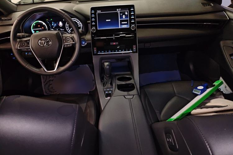 Used Toyota Avalon 2019 Dual-Engine 2.5L Luxury Edition China VI Standard Center Console