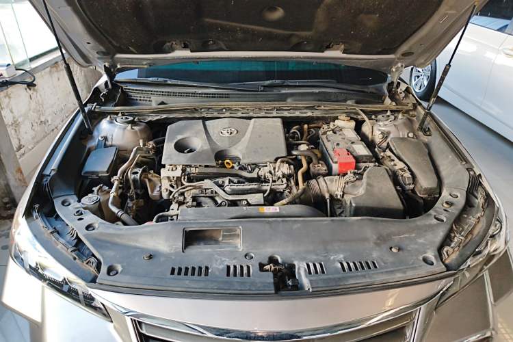 Used Toyota Avalon 2019 2.0L Ambition Edition China VI Engine Bay