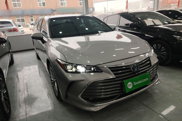 Used Toyota Avalon 2019 Dual-Engine 2.5L XLE Prestige Version China VI Standard Exterior 2
