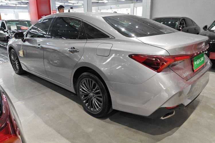 Used Toyota Avalon 2019 2.0L XLE Premium Edition China VI Exterior 3
