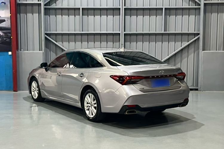 Used Toyota Avalon 2019 2.0L Luxury Edition China VI Standard Exterior 4