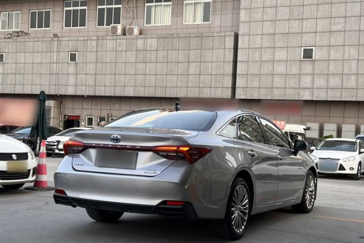 Used Toyota Avalon 2019 Dual-Engine 2.5L XLE Prestige Version China VI Standard Exterior 5