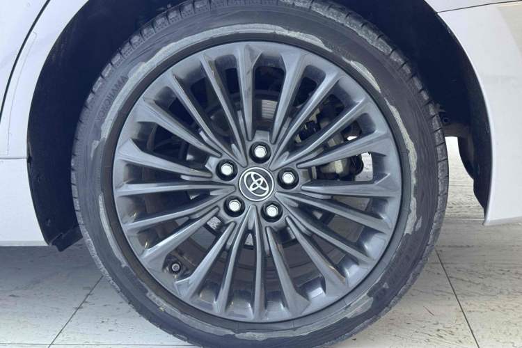 Used Toyota Avalon 2019 2.0L XLE Premium Edition China VI Exterior 6