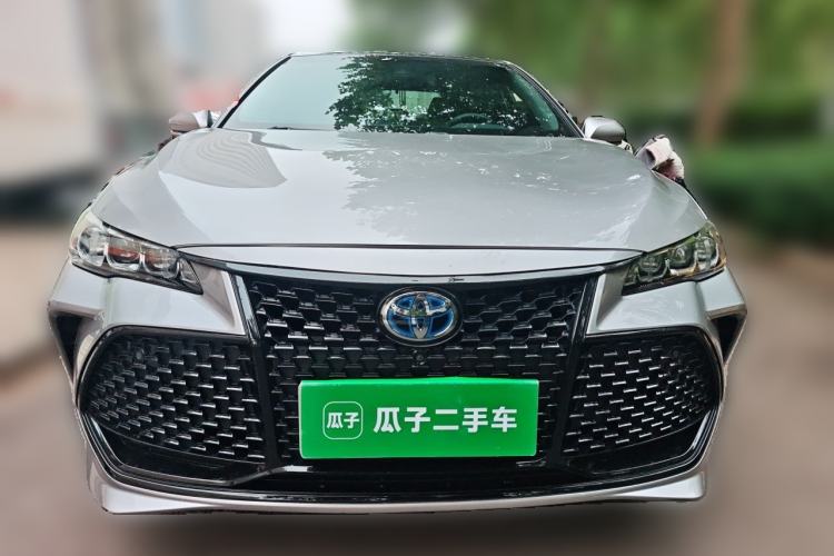 Used Toyota Avalon 2019 Dual-Engine 2.5L XLE Prestige Version China VI Standard Front
