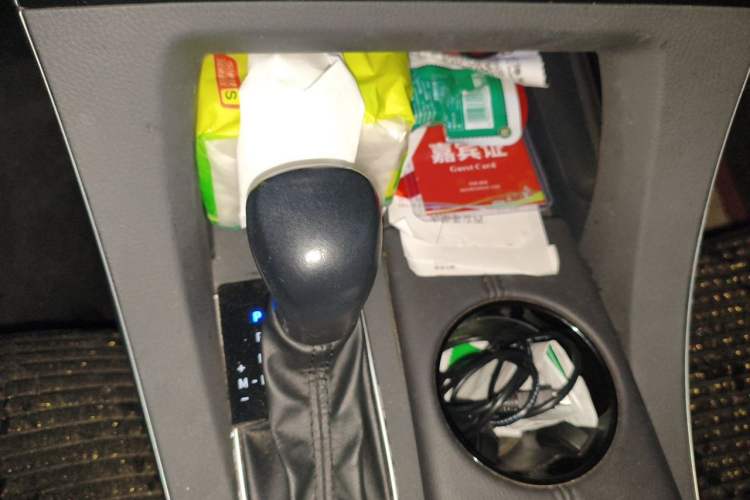 Used Toyota Avalon 2019 2.0L XLE Premium Edition China VI Gear Lever
