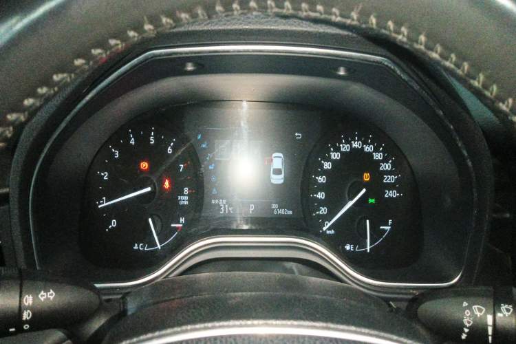 Used Toyota Avalon 2019 2.0L Luxury Edition China VI Standard Instrument Cluster