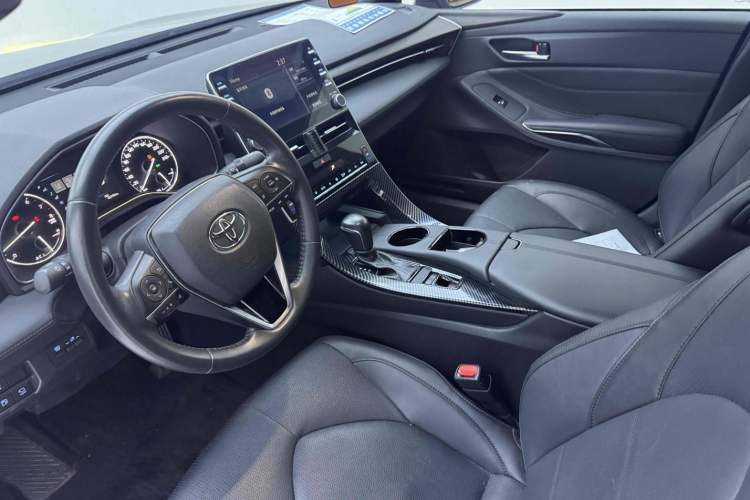 Used Toyota Avalon 2019 2.0L XLE Premium Edition China VI Interior 1