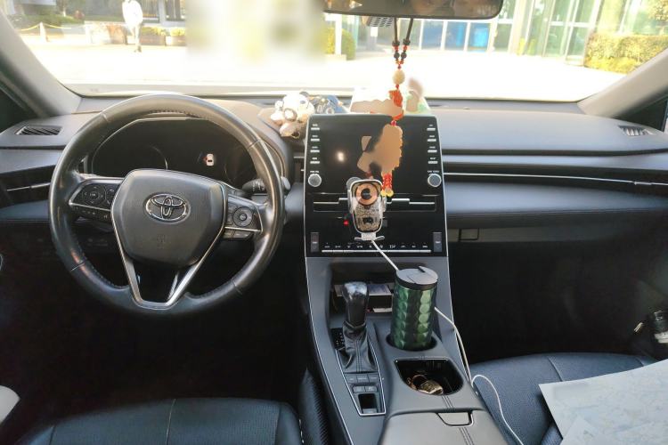 Used Toyota Avalon 2019 Dual-Engine 2.5L Luxury Edition China VI Standard Interior 2