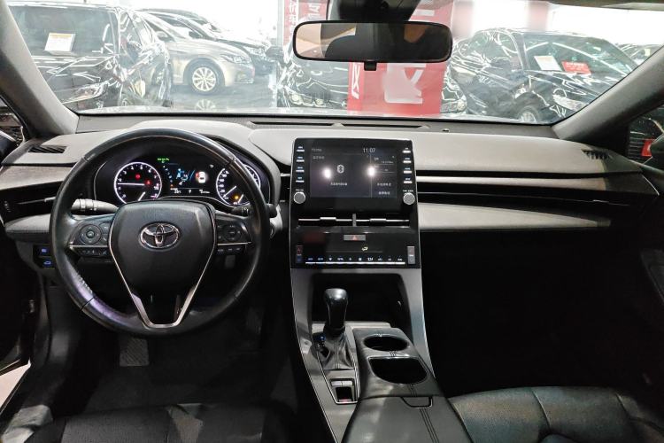 Used Toyota Avalon 2019 2.0L XLE Premium Edition China VI Interior 2