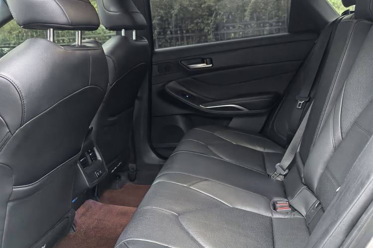 Used Toyota Avalon 2019 Dual-Engine 2.5L Luxury Edition China VI Standard Interior 3