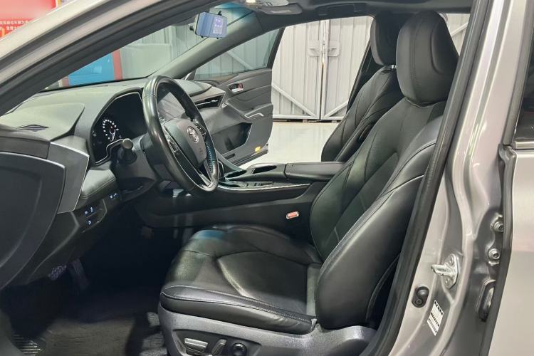 Used Toyota Avalon 2019 2.0L Luxury Edition China VI Standard Interior 6