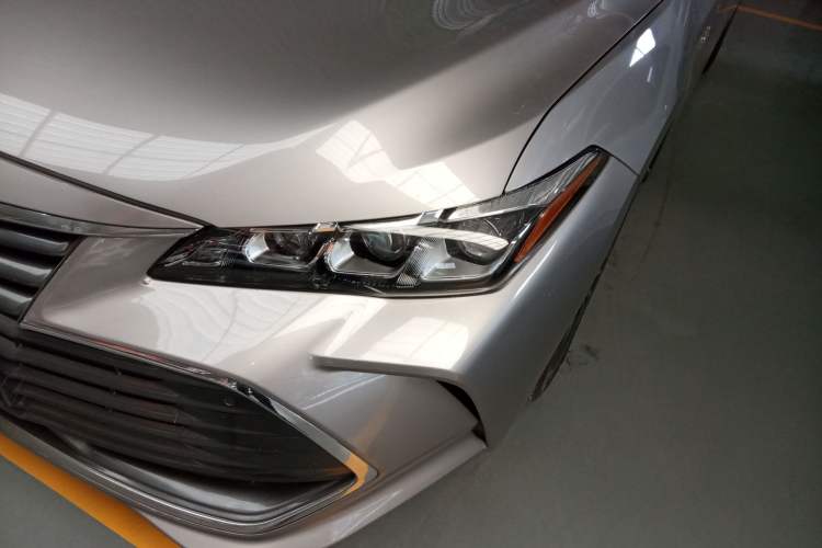 Used Toyota Avalon 2019 Dual-Engine 2.5L XLE Prestige Version China VI Standard Left Front Headlight