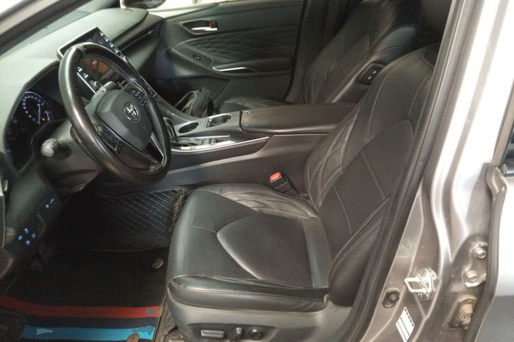 Used Toyota Avalon 2019 Dual-Engine 2.5L XLE Prestige Version China VI Standard Left Front Seat