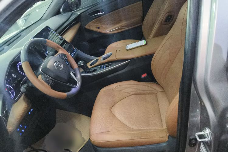 Used Toyota Avalon 2019 Dual-Engine 2.5L XLE Prestige Version China VI Standard Left Front Seat