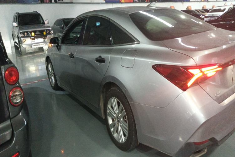 Used Toyota Avalon 2019 2.0L Luxury Edition China VI Standard Left Side