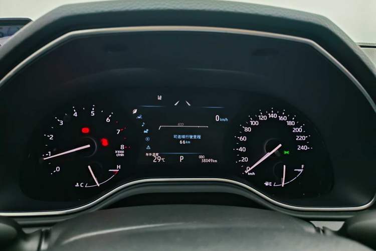 Used Toyota Avalon 2019 2.0L Luxury Edition China VI Standard Odometer Close Up