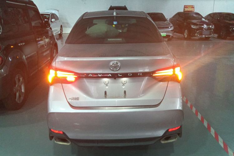 Used Toyota Avalon 2019 2.0L Luxury Edition China VI Standard Rear