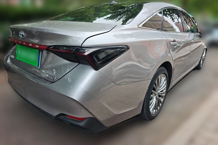 Used Toyota Avalon 2019 Dual-Engine 2.5L XLE Prestige Version China VI Standard Rear Right 45 Deg