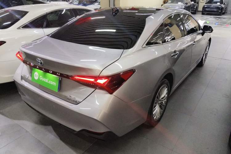 Used Toyota Avalon 2019 Dual-Engine 2.5L XLE Prestige Version China VI Standard Rear Right 45 Deg