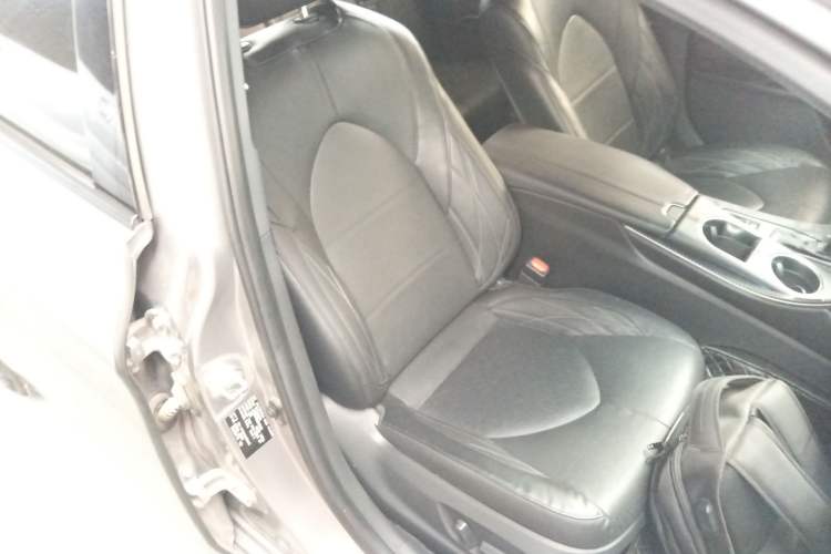 Used Toyota Avalon 2019 Dual-Engine 2.5L XLE Prestige Version China VI Standard Right Front Seat