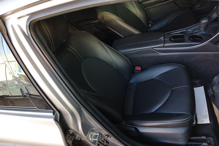 Used Toyota Avalon 2019 2.0L Ambition Edition China VI Right Front Seat