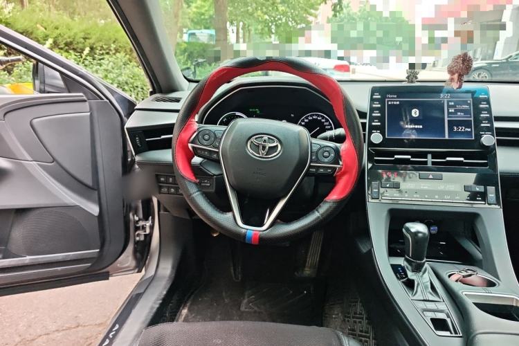 Used Toyota Avalon 2019 Dual-Engine 2.5L XLE Prestige Version China VI Standard Steering Wheel