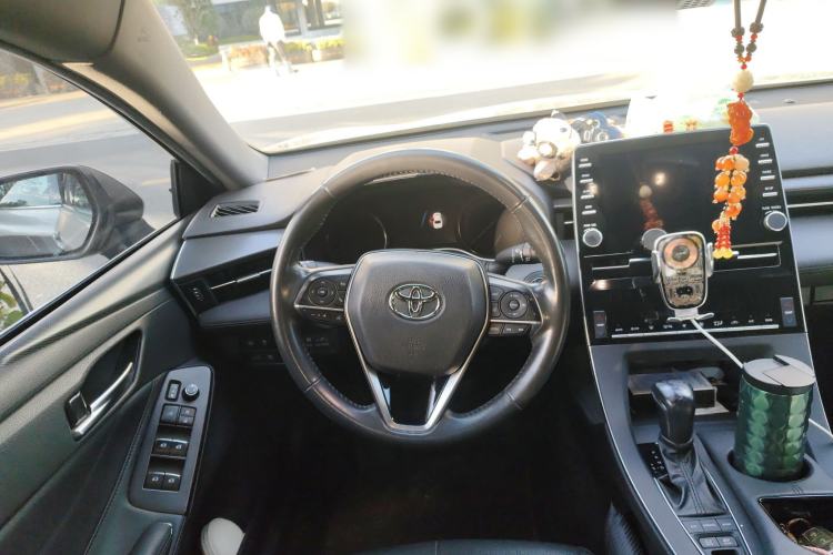 Used Toyota Avalon 2019 Dual-Engine 2.5L Luxury Edition China VI Standard Steering Wheel