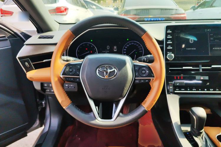 Used Toyota Avalon 2019 2.5L Touring Premium Version China VI Standard Steering Wheel