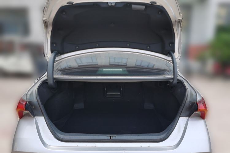 Used Toyota Avalon 2019 2.0L Ambition Edition China VI Trunk