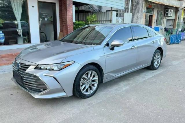 Used Toyota Avalon 2019 Dual-Engine 2.5L Luxury Edition China VI Standard