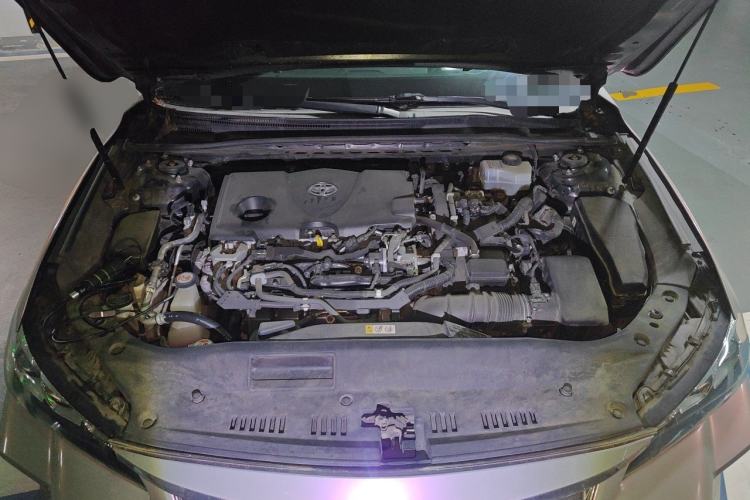 Used Toyota Avalon 2019 Dual-Engine 2.5L Luxury Edition China VI Standard Engine Bay